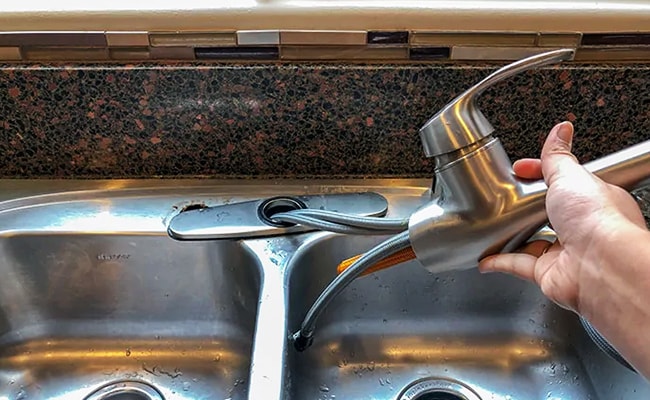 Remove-A-Kitchen-Faucet