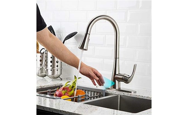 Touchless-kitchen-faucet