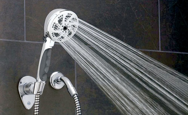 best travel trailer shower head