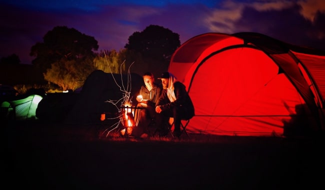 10-Camping-Tips-for-a-Couple