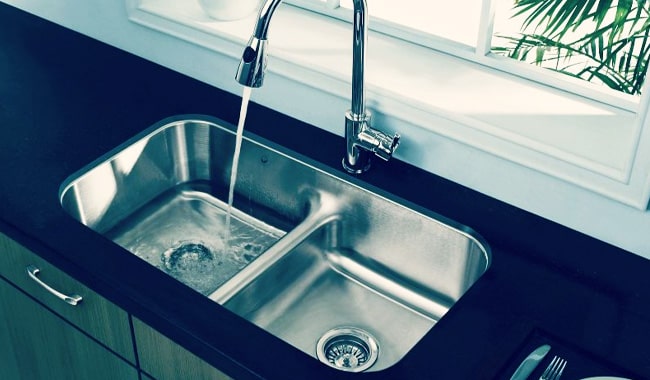 Stainless-Steel-Kitchen-Sink-Pros-and-Cons