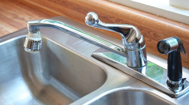 When To Replace Your Kitchen Faucet M2b